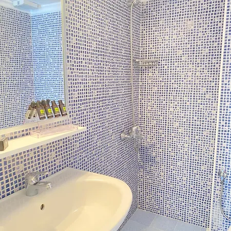 Ioli Hotel apartamentowy Skála Foúrkas