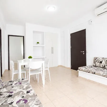 Ioli Hotel apartamentowy 3*